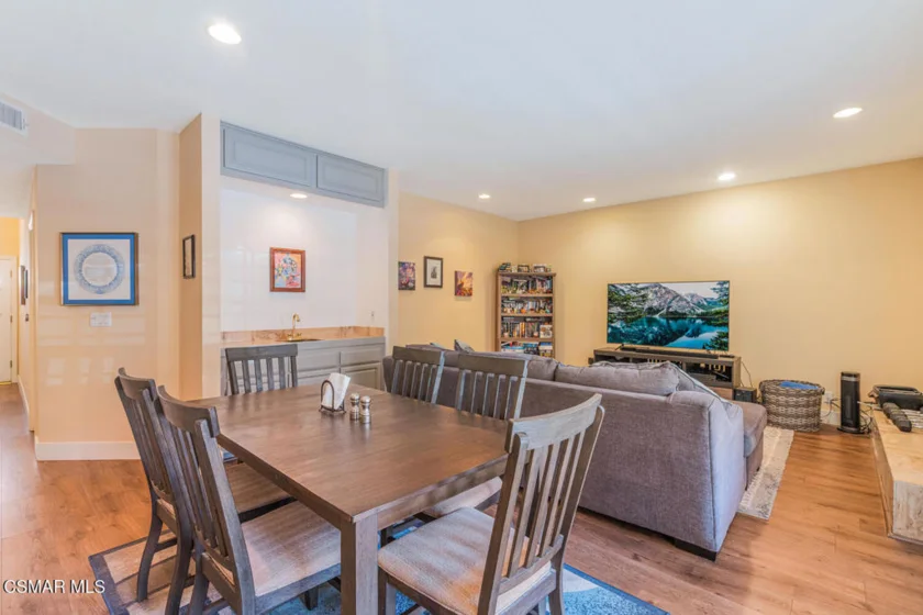 5200 White Oak Avenue #30 photo 12