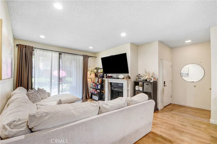 10610 N Lakeside Drive #209 photo 5