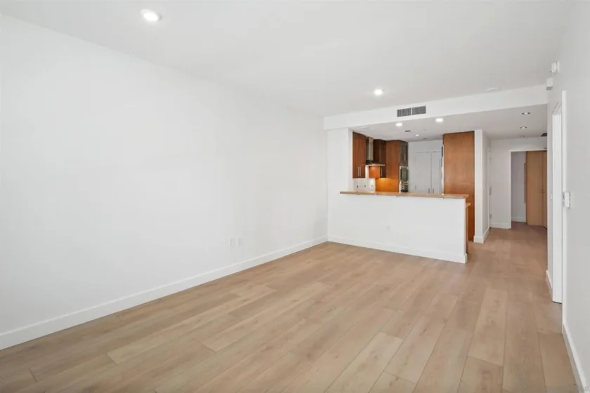 325 7th Avenue #407 photo 8