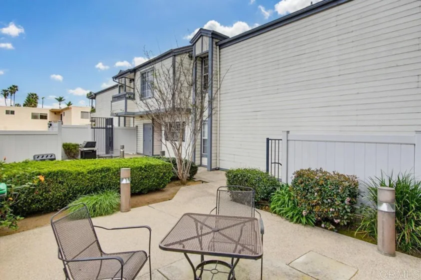 3950 Cleveland Avenue #211 photo 16