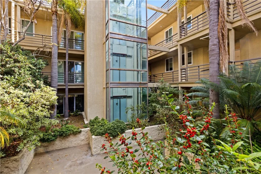 11949 Goshen Avenue #110 photo 15