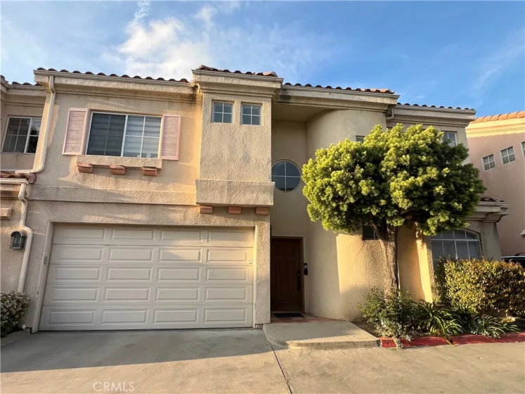10008 Reseda Boulevard #A photo 1