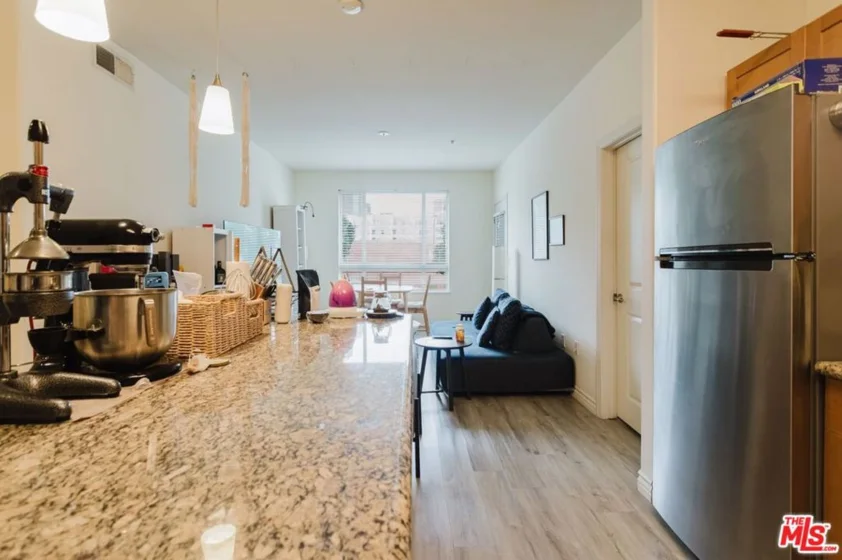 100 S Alameda Street #204 photo 17