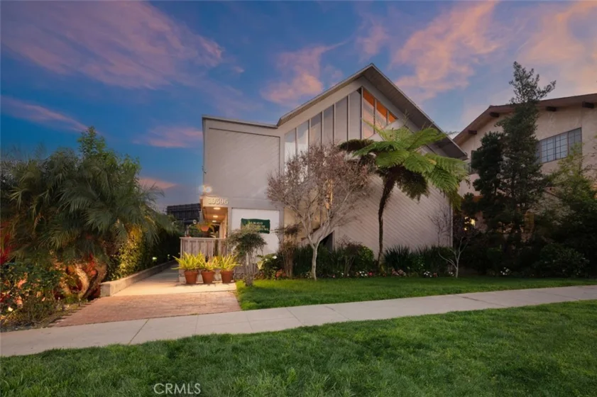 10396 Almayo Avenue #1 photo 15