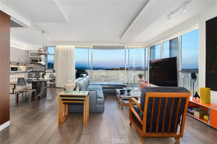 4411 Los Feliz Boulevard #1007 photo 6