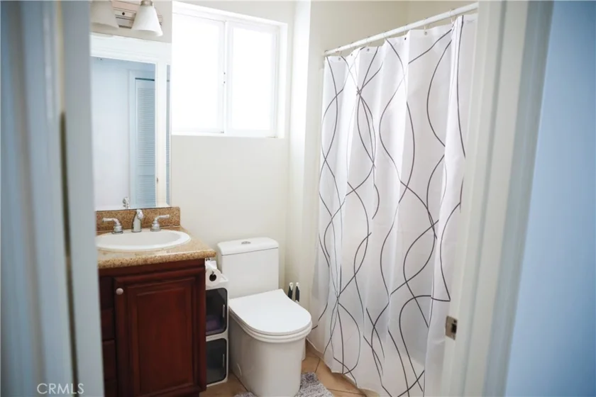 13951 Sherman Way #301 photo 7
