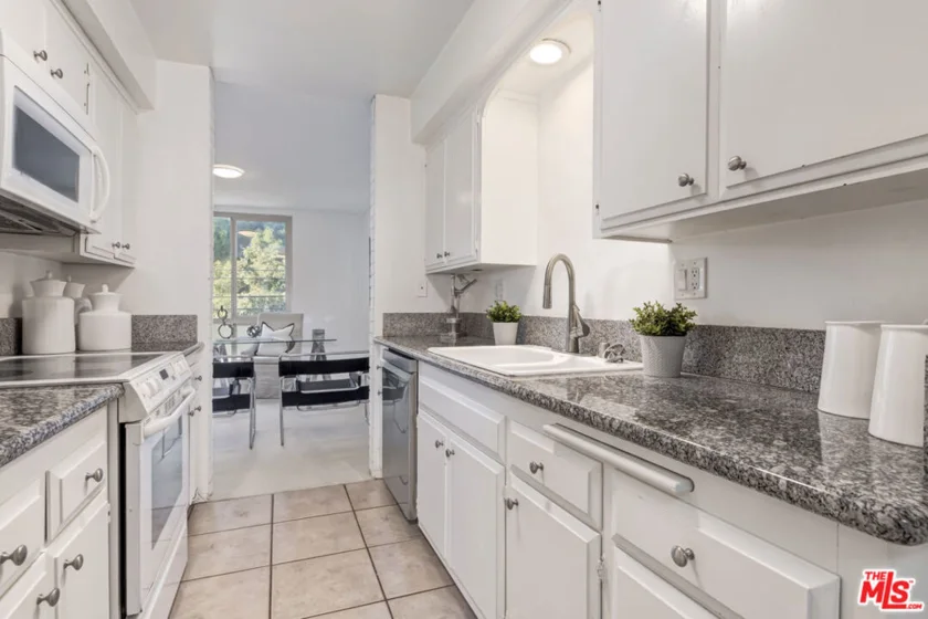 809 S Bundy Drive #214 photo 12