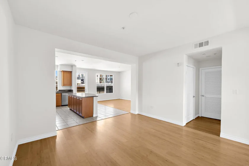 85 E Commonwealth Avenue #3D photo 5