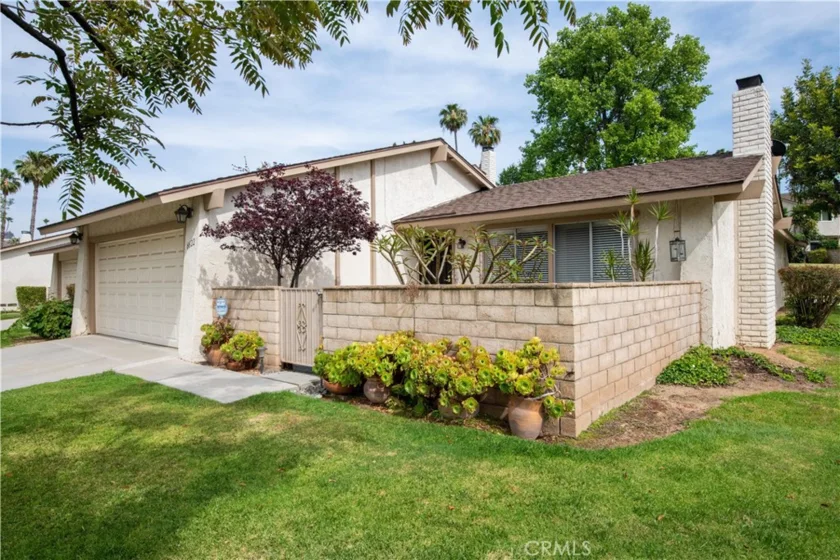 6622 Wintertree Drive photo 1
