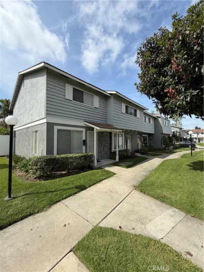 12839 Sussex Circle photo 1