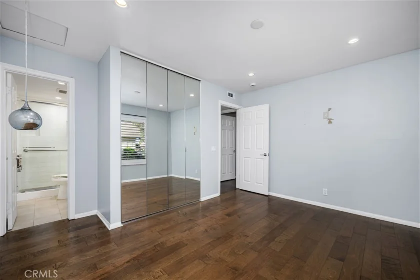 9658 Bloomfield Avenue photo 33