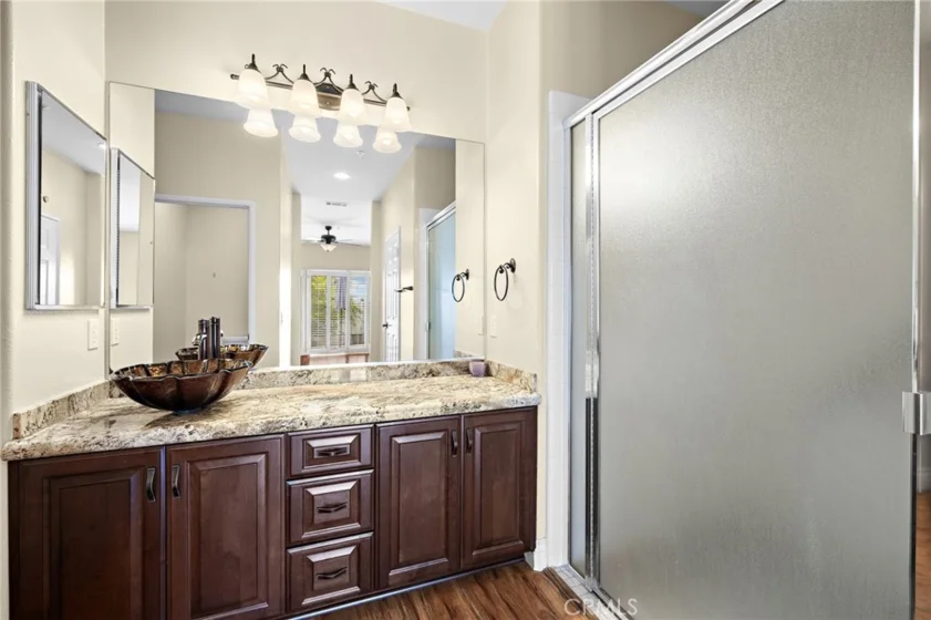 21734 San Leandro photo 22