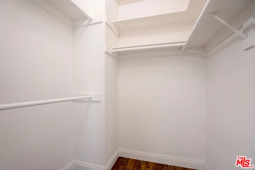 4368 W 8th Street #17 photo 23