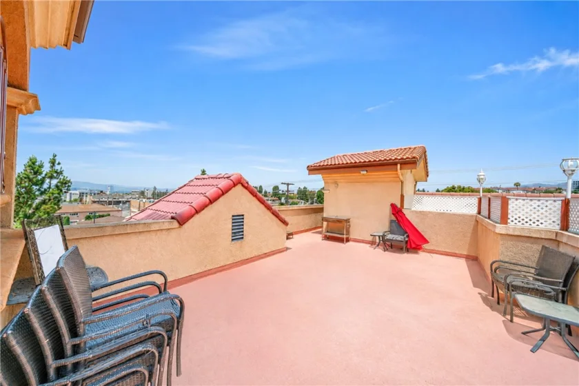 421 E Santa Anita photo 18