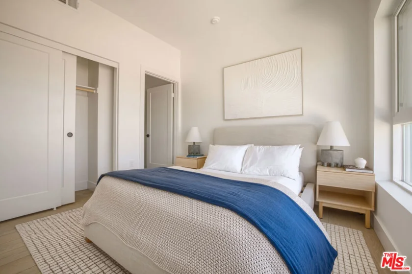 11222 W Victory Boulevard #2 photo 5