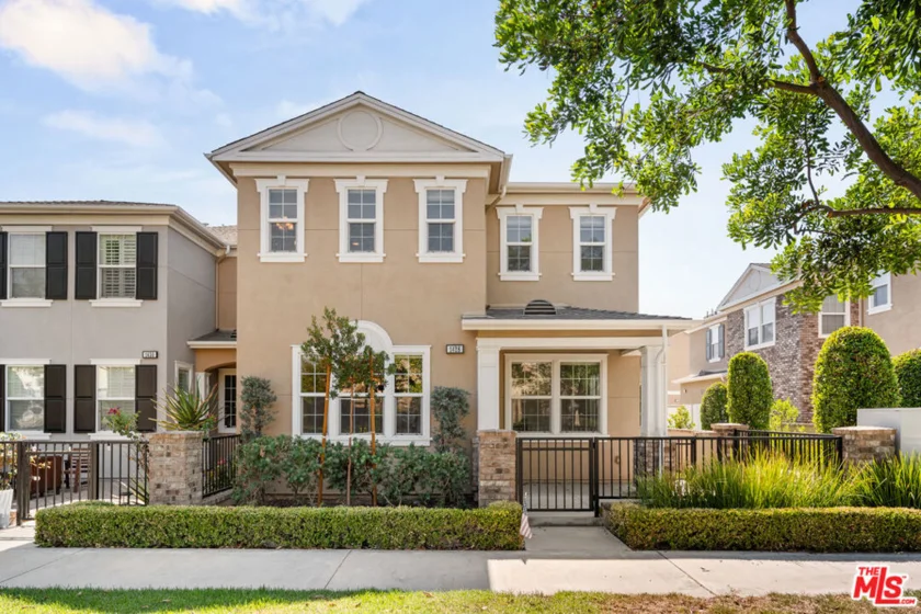 1428 Georgia Street photo 1