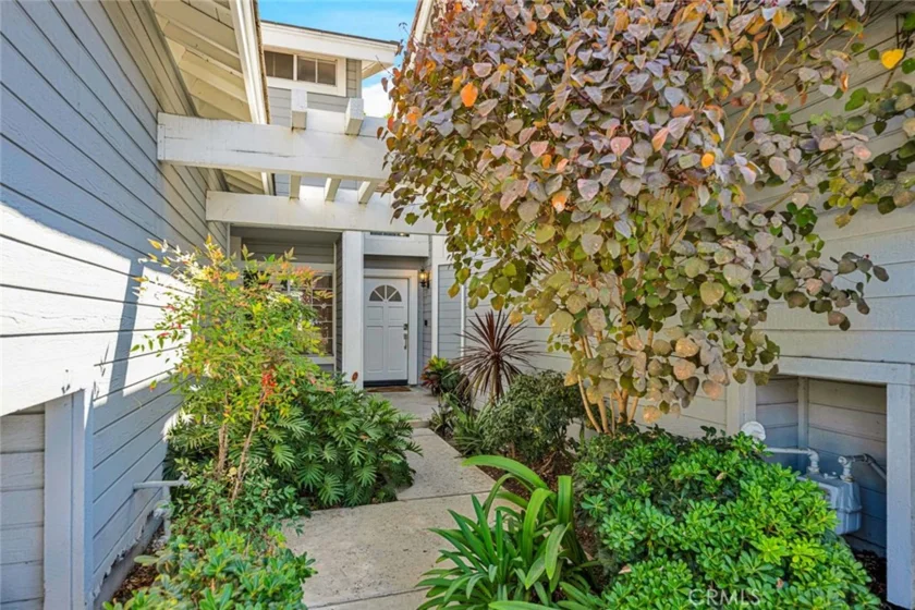 2342 Aspen Street photo 2