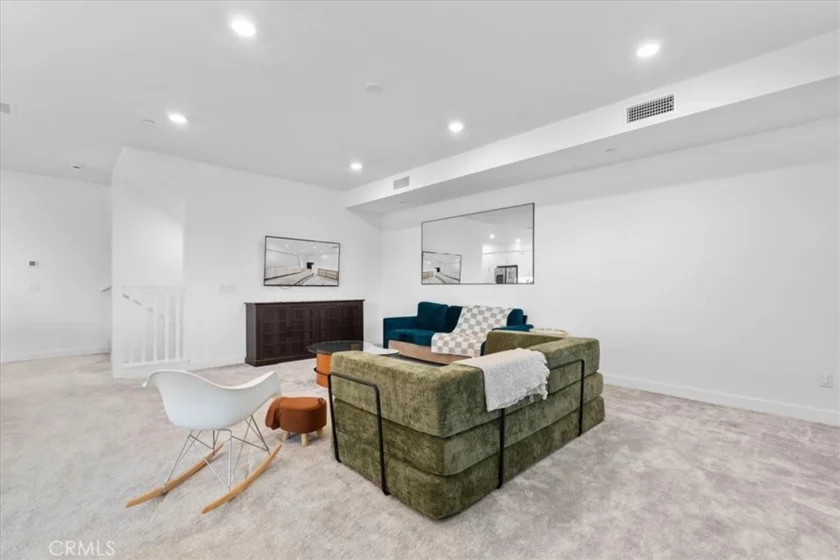 175 W La Palma Avenue #6 photo 9