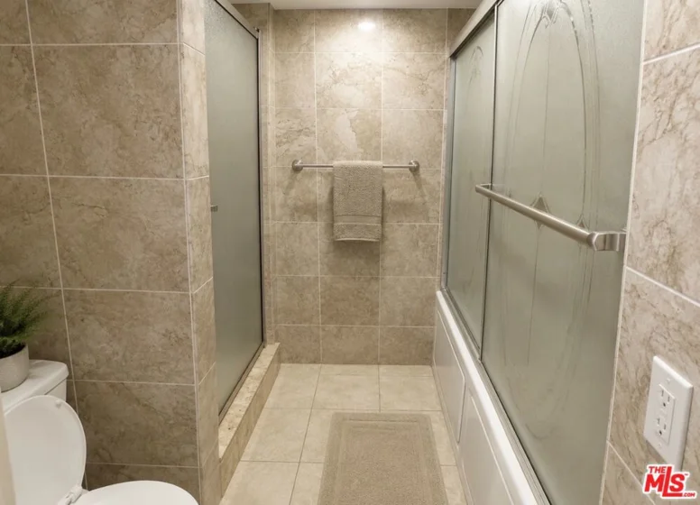 10751 Wilshire Boulevard #607 photo 3