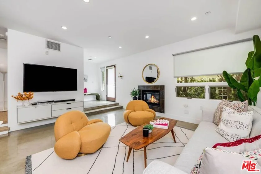 811 19th Street #3 photo 3