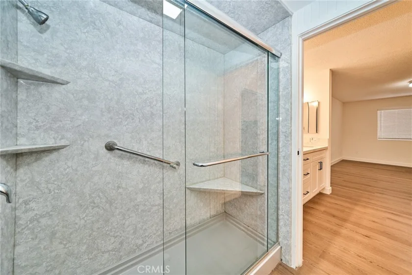605 Redondo Avenue #203 photo 21