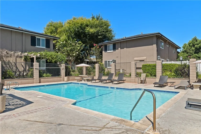 660 S Glassell Street #45 photo 16
