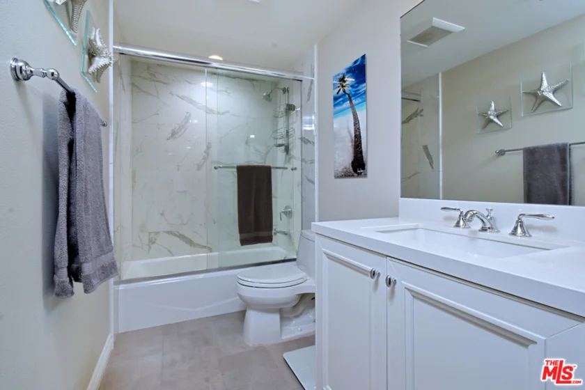2340 Fox Hills Drive #PH1 photo 1
