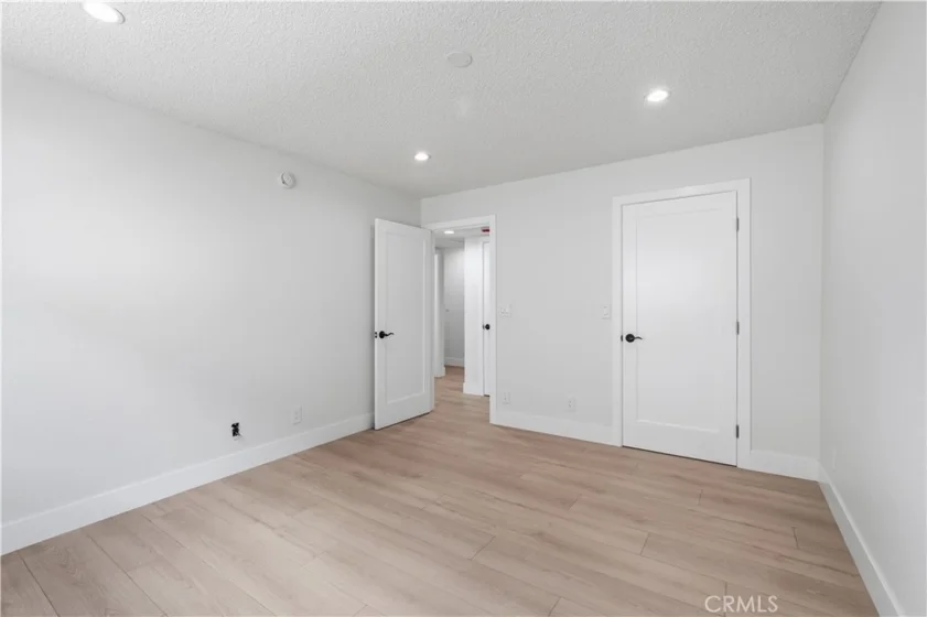 7439 Woodman Avenue #54 photo 19
