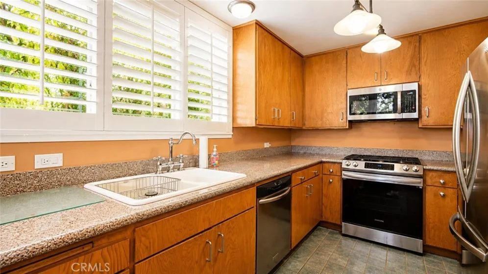 395 Cliff Drive #106 photo 23