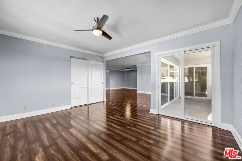 7560 Hollywood Boulevard #303 photo 16