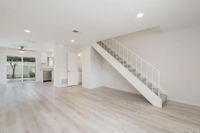 528 Margie Place photo 1