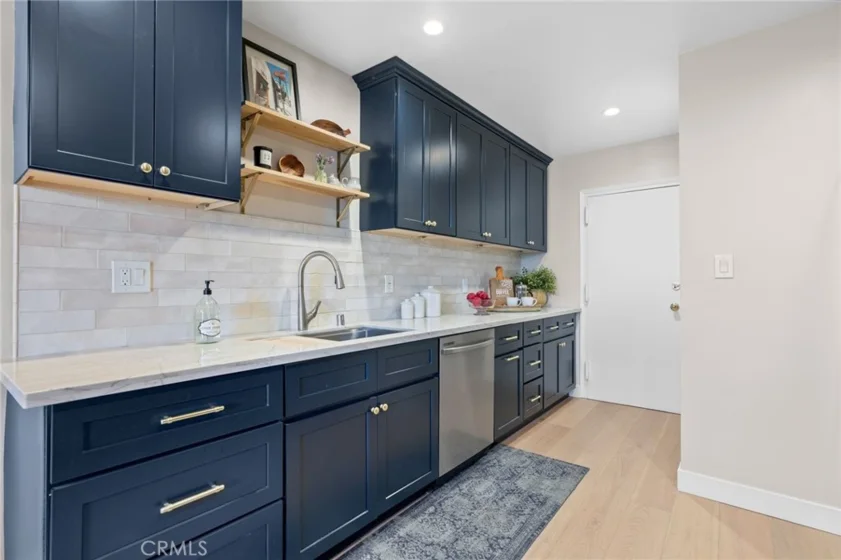 10707 Camarillo Street #314 photo 11