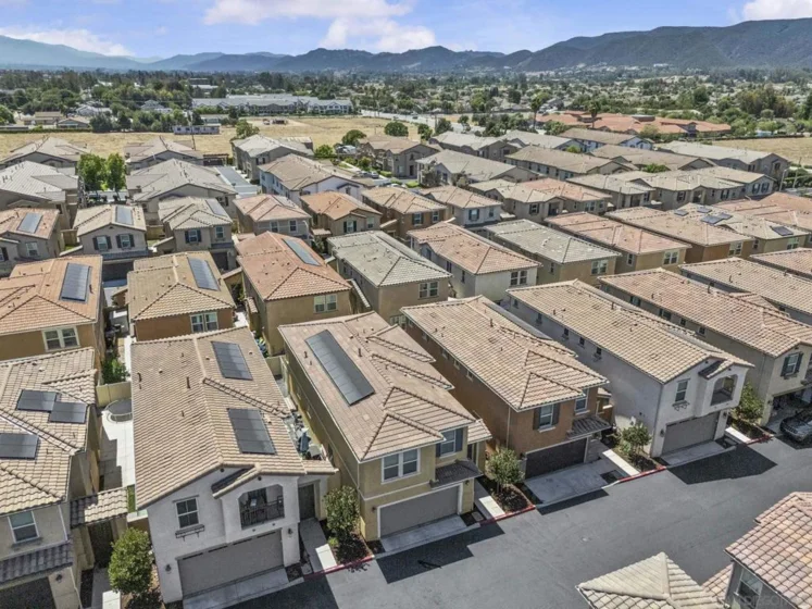 41917 Zafra Street photo 56