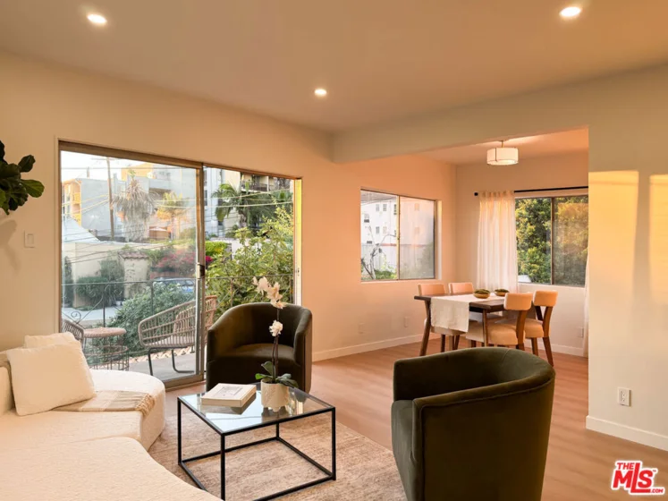 4579 Ambrose Avenue #8 photo 31