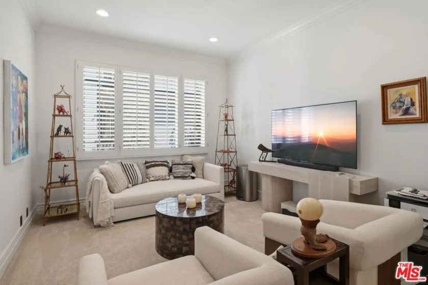 10116 Empyrean Way #202 photo 5