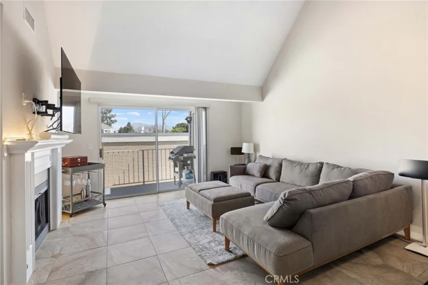 810 Baker #210 photo 3