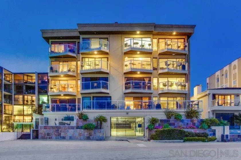3888 Riviera Drive #301 photo 13