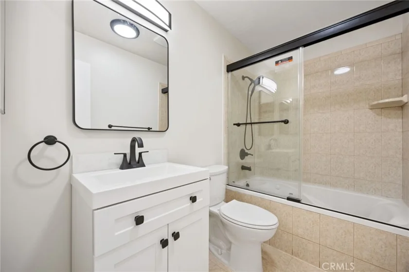 5055 Coldwater Canyon Avenue #105 photo 9