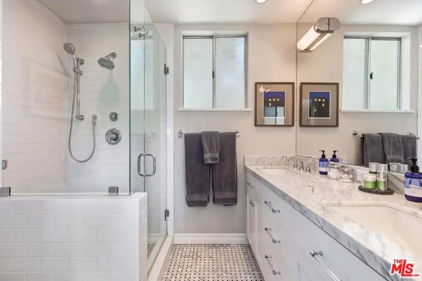 1134 Alta Loma Road #305 photo 23