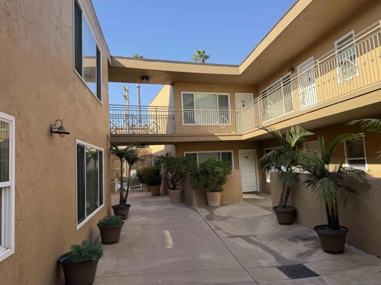 5511 Adelaide Avenue #21 photo 6