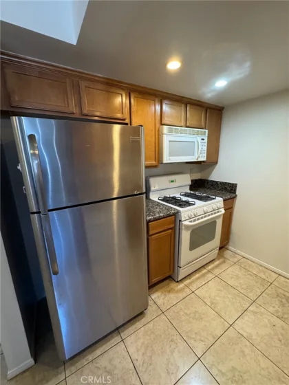1305 Massachusetts #205 photo 13