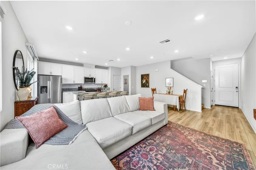 40500 Birchfield Drive photo 5