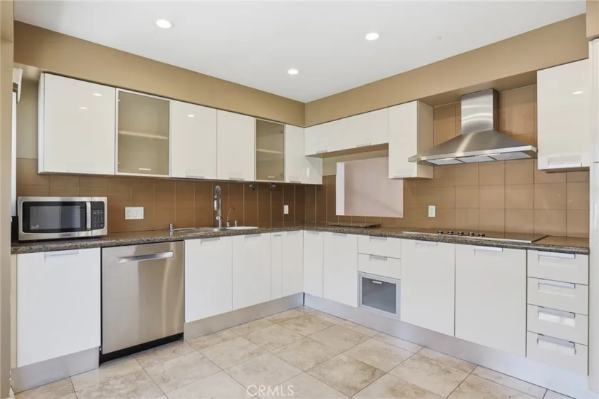 5218 Lindley Avenue #3 photo 24
