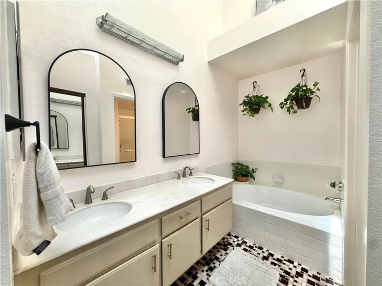 7402 Yellowtail Drive #204 Drive #204 photo 28