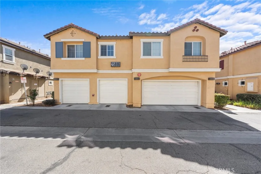 25806 Iris Avenue #A photo 1
