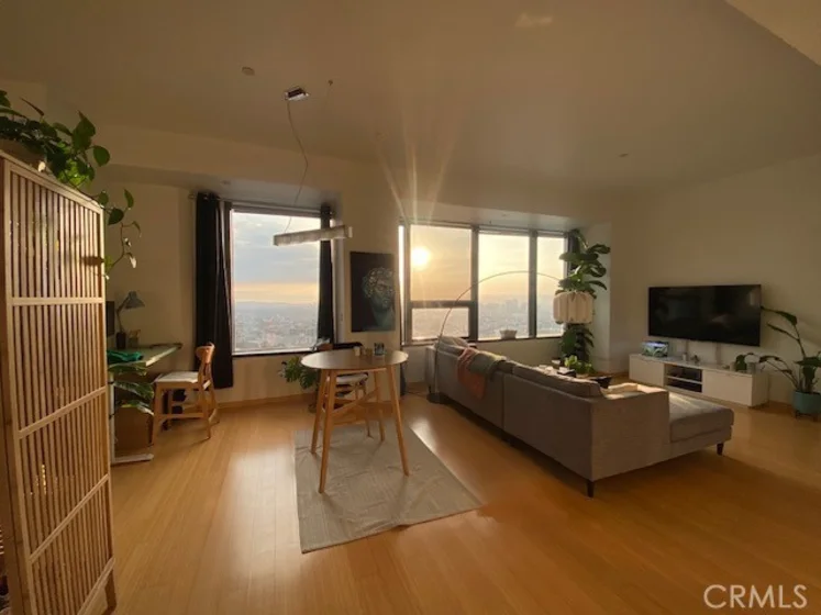 1100 Wilshire Boulevard #2601 photo 9