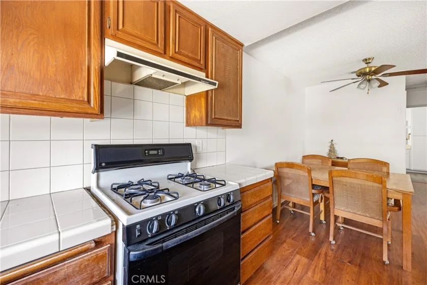25879 Baylor photo 12