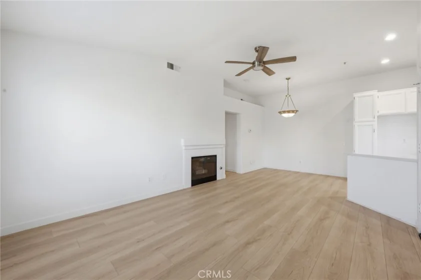 157 California Court photo 38