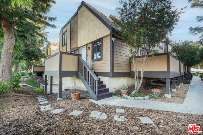 11300 Foothill Boulevard #7 photo 1