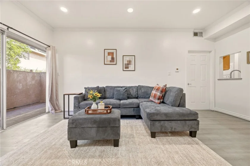 87 S Allen Avenue #103 photo 7